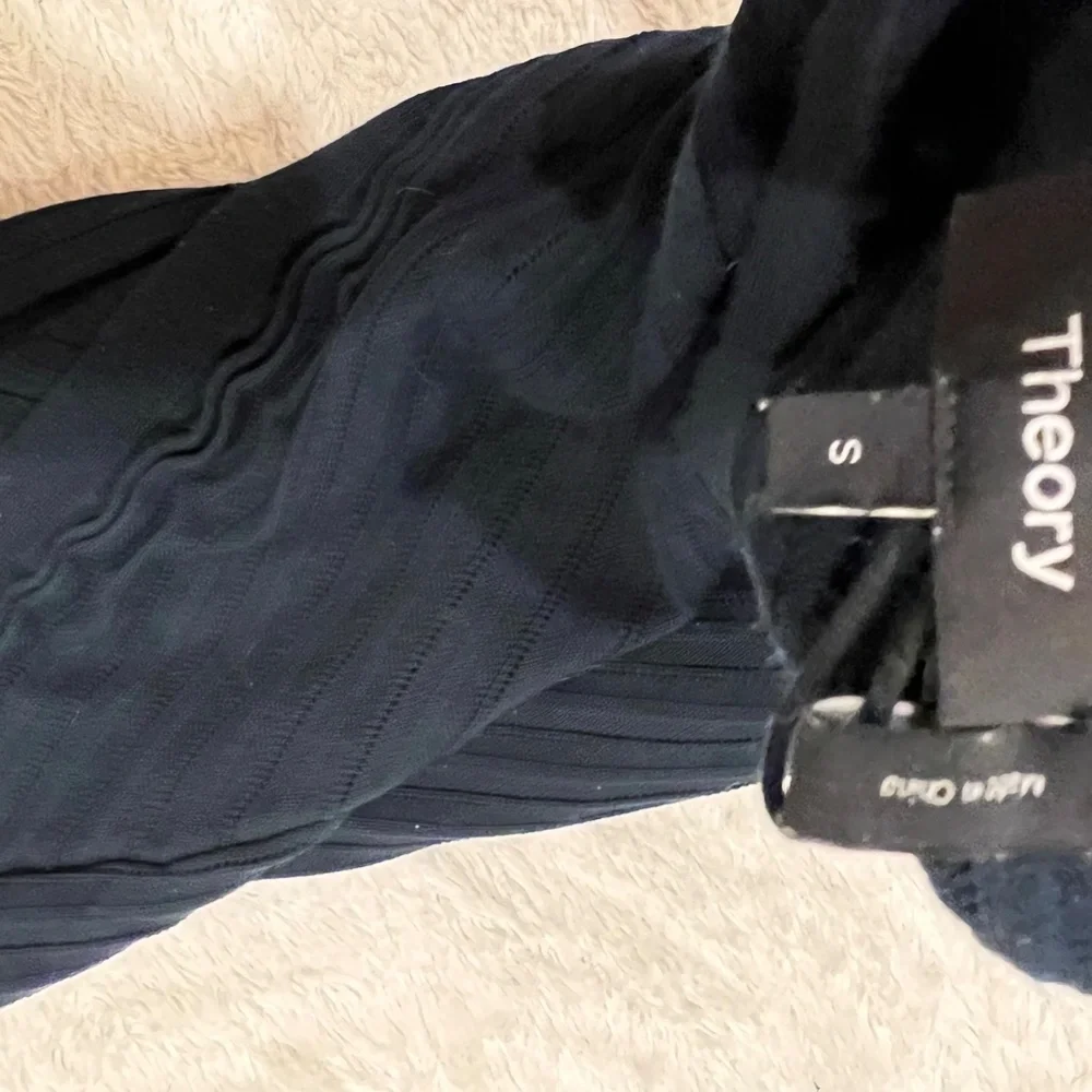 THEORY Shell - Picture 4 of 4